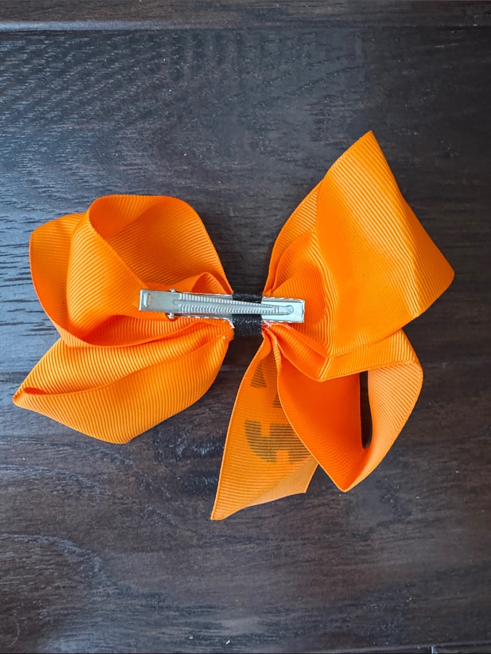 NWOT Halloween Bow Hair Clip with Skeleton Hand and Bow Clip - Orange - Picture 6 of 6